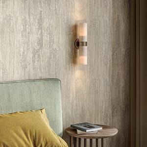 Обои с перламутровым напылением: как «Виньетки» создают мерцание в интерьере