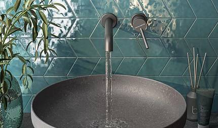 Раковина «Сафи»: почему форма фонтанных чаш работает в современной ванной